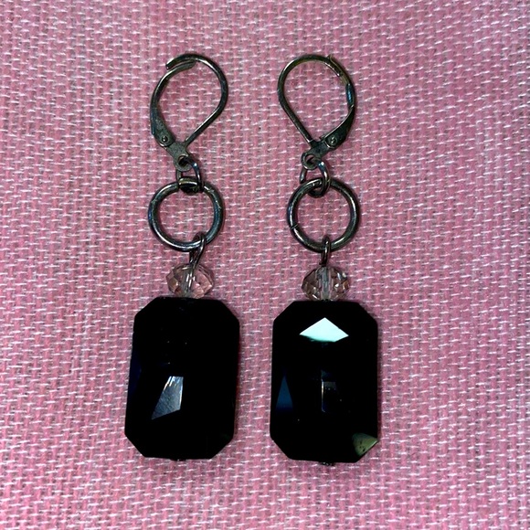 Black Jewel Necklace and Earring Set - Picture 3 of 4
